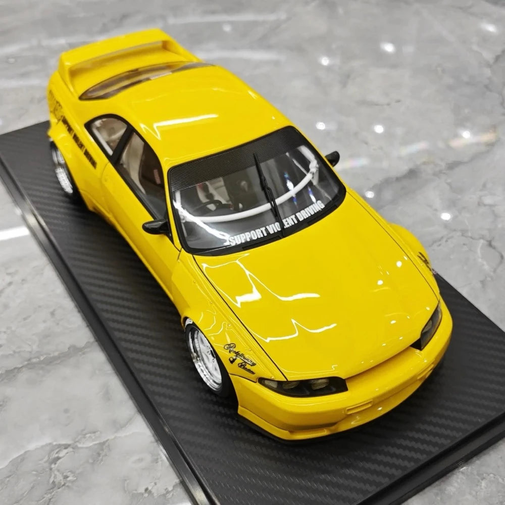[Ignition] 1:18 Nissan 1995 Skyline GT-R R33 Yellow Model Car Resin