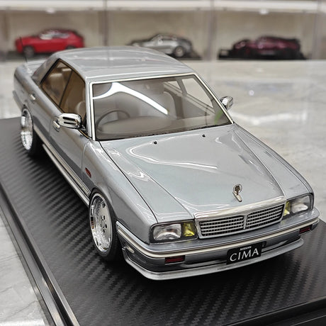 Ignition Nissan 1988 Cedric Cima Y31 Pearl White 1:18 – Resina modello in resina collezionabile