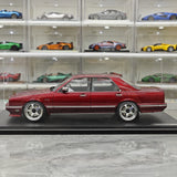 Ignition Nissan 1988 Cedric Cima Y31 Wine Red 1:18 – Sammelobjekt-Resin-Modellharz