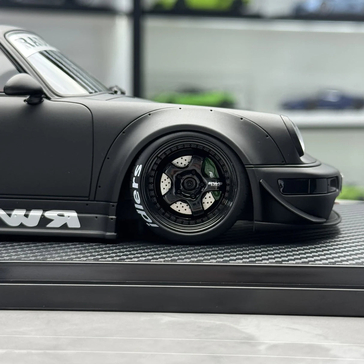 Ignition Porsche 1991 911 964 RWB Matte zwart 1:18 – Collectible resin Model resin