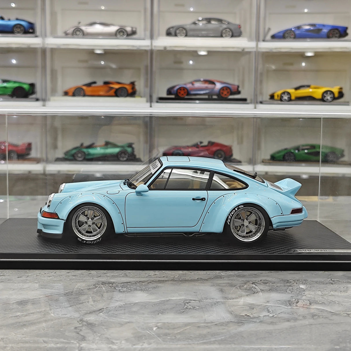 [Ignition] 1:18 Porsche 1993 911 964 RWB راتنج السيارات الزرقاء القديمة