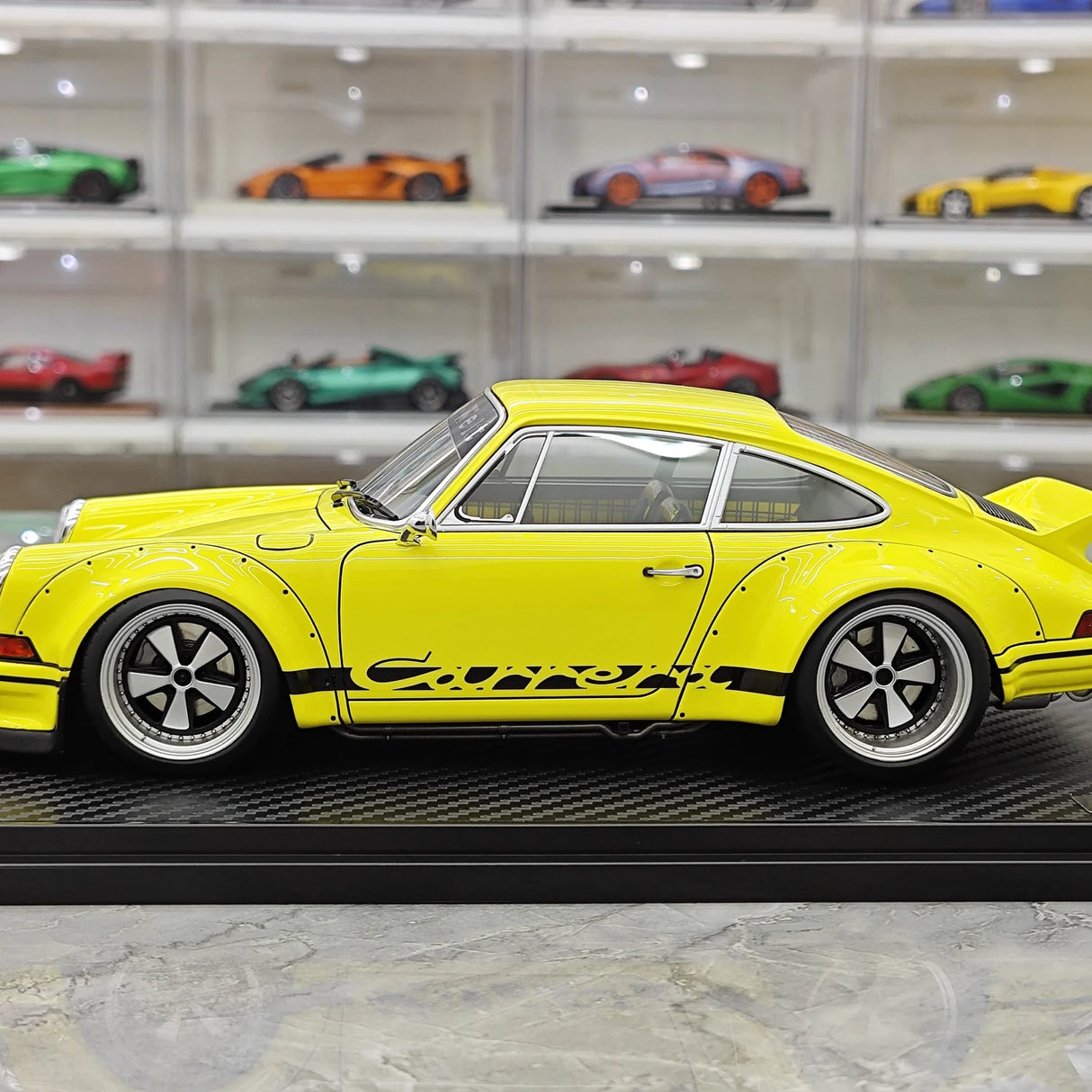 [Ignition] 1:18 Porsche 1993 911 964 RWB Resina gialla di auto modello giallo con data retroattiva