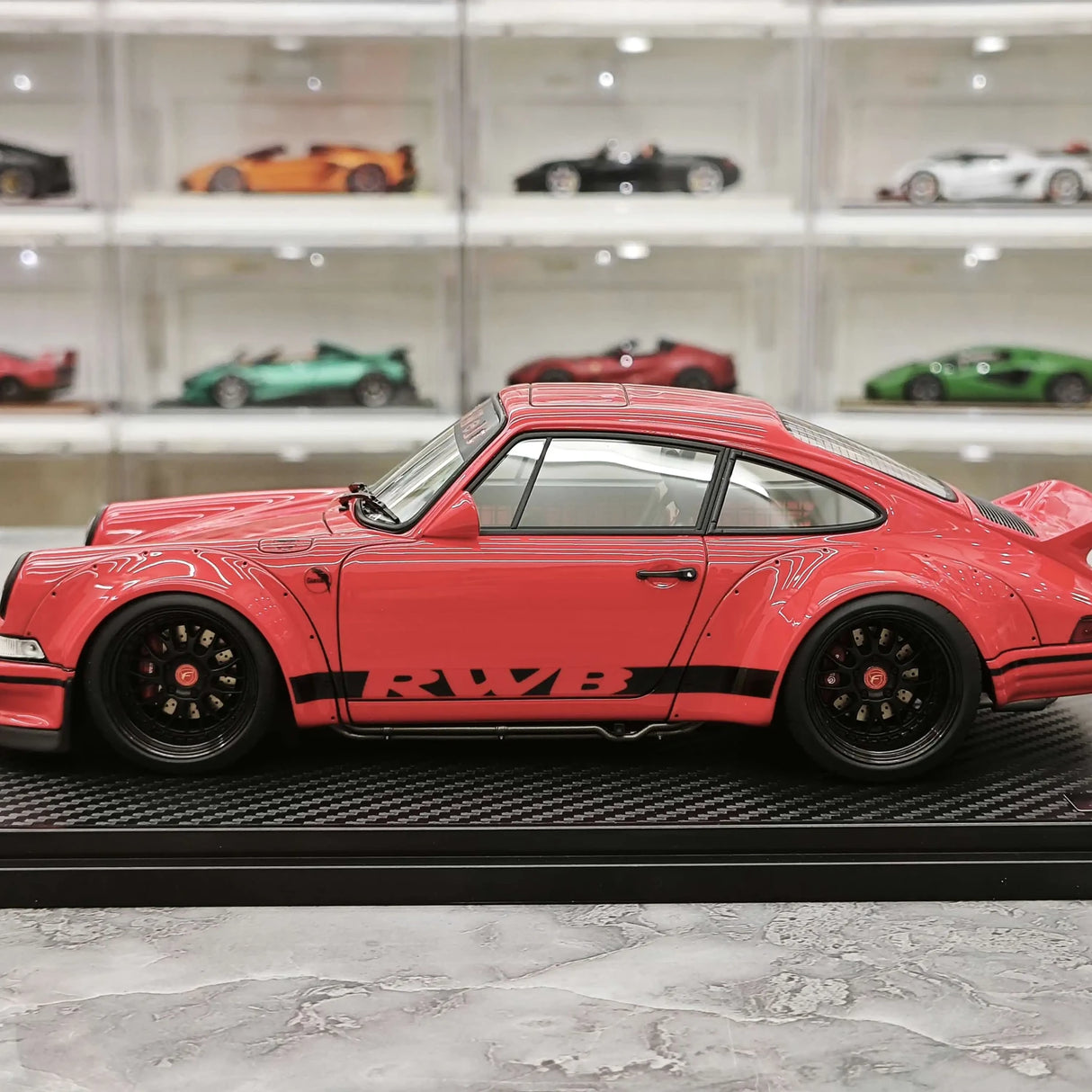 [Ignition] 1:18 Porsche 1996 911 993 RWB Widebody rotes Modellauto-Harz