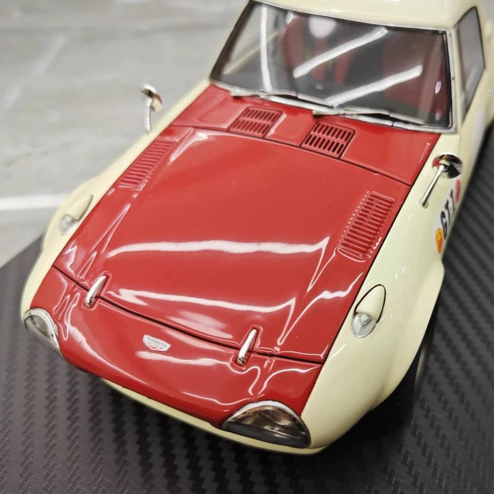 [Ignition] 1:18 Toyota 1965 Sports 800 Special White & Red Model Car Resin