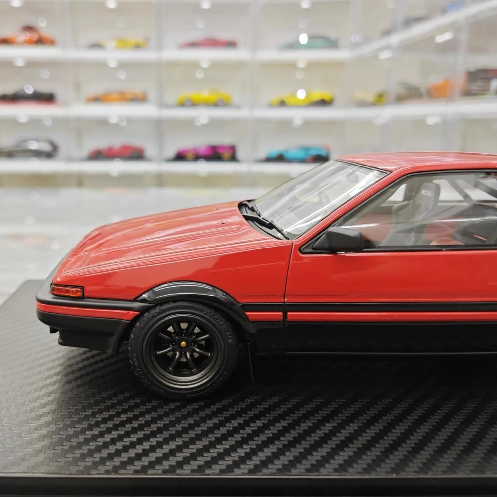 [Ignition] 1:18 Toyota 1983 AE86 Sprinter Trueno Red Model Car Resin