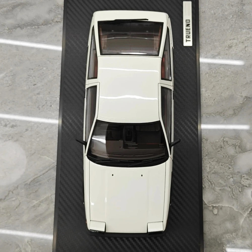 [Ignition] 1:18 Toyota 1983 AE86 Sprinter Trueno White Model Car Resin