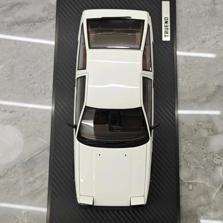 [Ignition] 1:18 Toyota 1983 AE86 Sprinter Trueno vit modellbil harts