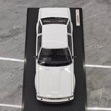 [Ignition] 1:18 Toyota 1983 Soarer 2800GT vit & silver hub modellbil harts