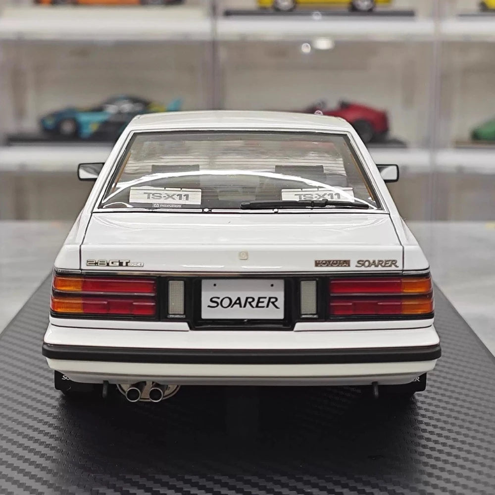 [Ignition] 1:18 Toyota 1983 Soarer 2800GT White & Silver hub Model Car Resin
