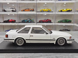 [Ignition] 1:18 Toyota 1983 Soarer 2800GT vit & silver hub modellbil harts
