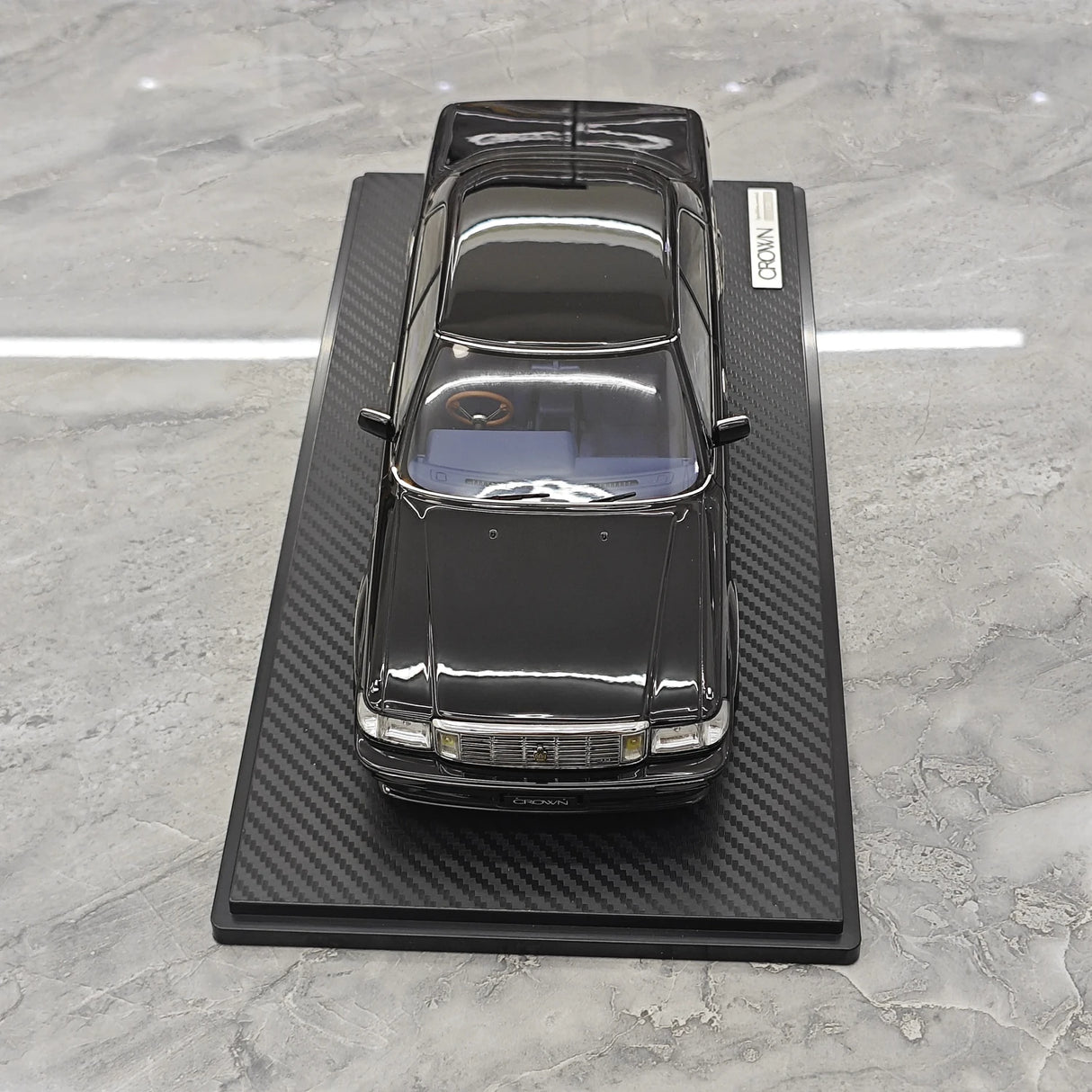 Ignition Toyota 1987 Crown Royal Saloon G 130 Black 1:18 – samlarresinmodellresin