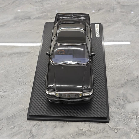 Ignition Toyota 1987 Crown Royal Saloon G 130 Black 1:18 – samlarresinmodellresin