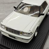 Ignition Toyota 1987 Crown Royal Saloon G White 1:18 – Sammelobjekt-Resin-Modellharz