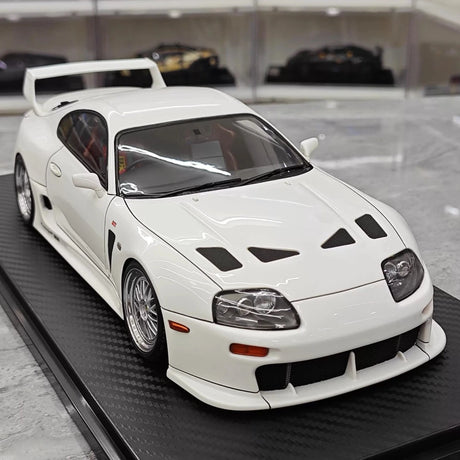 [Ignition] 1:18 Toyota 1993 Supra A80 TRD 3000GT wit modelauto Hars