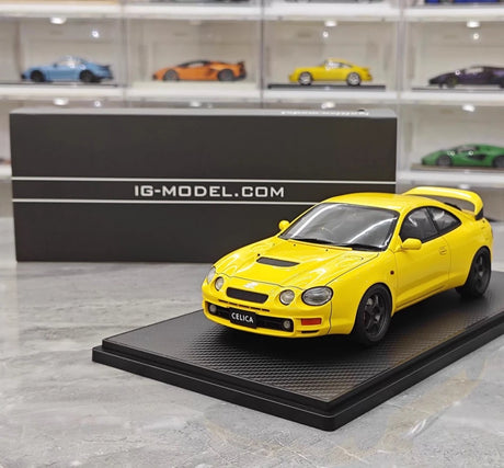 [Ignition] 1:18 Toyota 1994 Celica GT-FOUR ST205 geel modelauto Hars