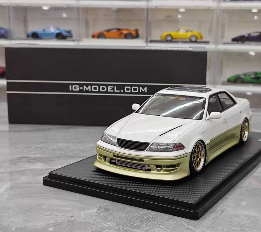 [Ignition] 1:18 Toyota 1996 Mark II JZX100 VERTEX ゴールド モデルカー レジン