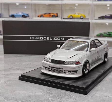 [Ignition] 1:18 Toyota 1996 Mark II JZX100 VERTEX zilver modelauto Hars