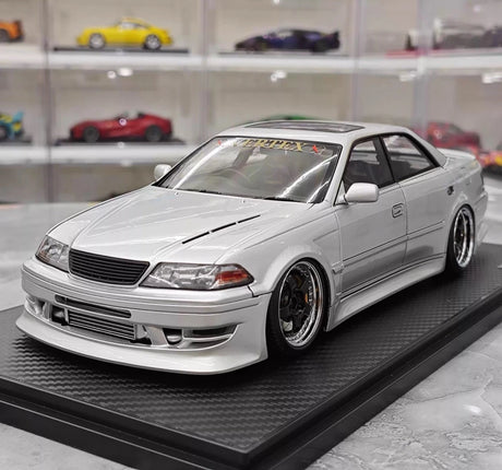 [Ignition] 1:18 Toyota 1996 Mark II JZX100 VERTEX zilver modelauto Hars