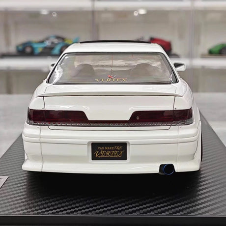 [Ignition] 1:18 Toyota 1996 Mark II JZX100 VERTEX wit modelauto Hars