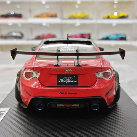 [Ignition] 1:18 Toyota 2012 86 Subaru BRZ LBWK svart modellbil resin