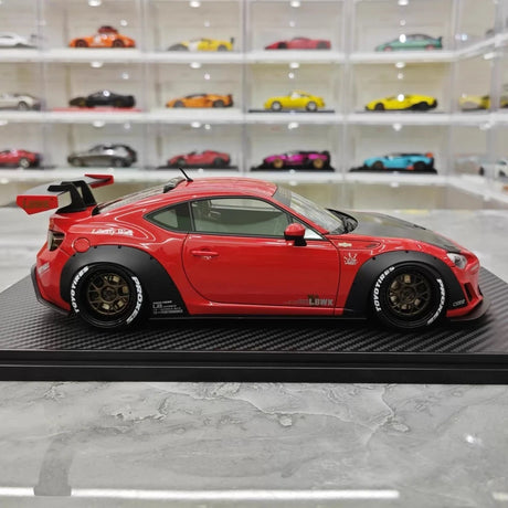[Ignition] 1:18 Toyota 2012 86 Subaru BRZ LBWK röd modellbil resin