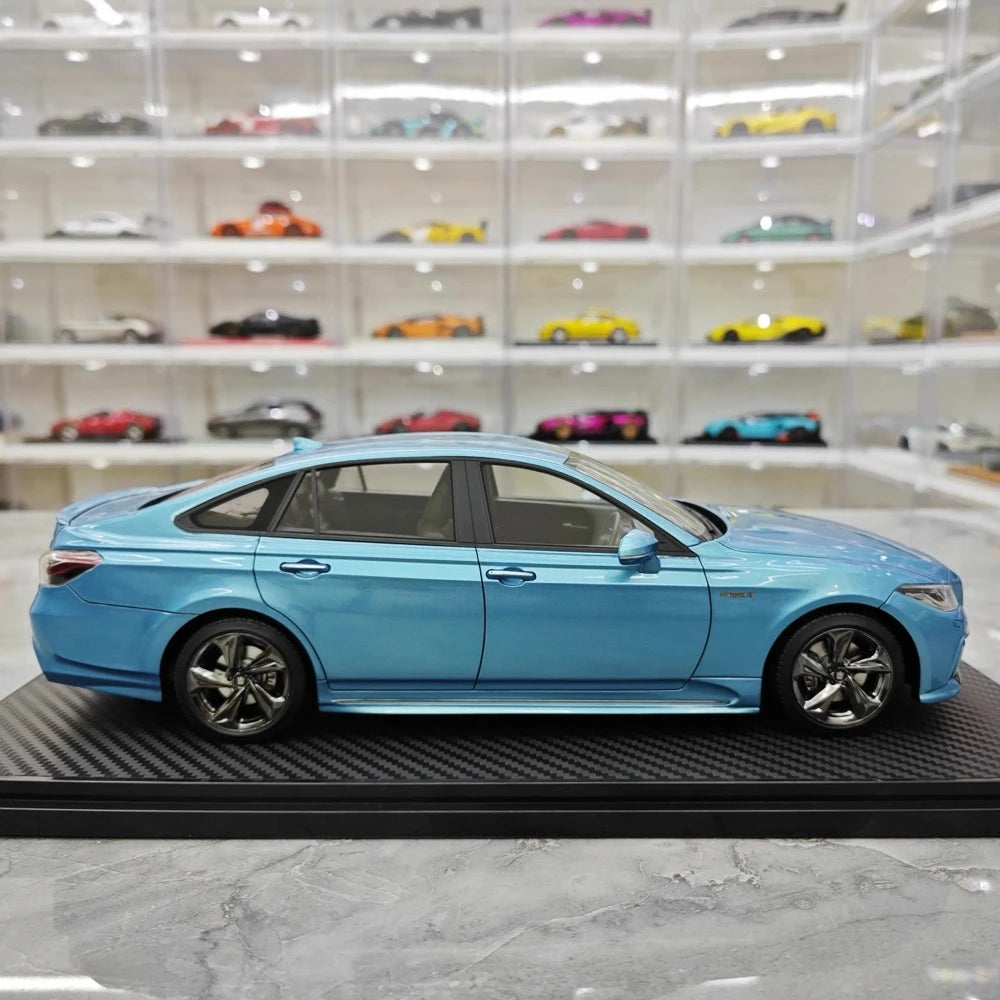 [Ignition] 1:18 Toyota 2020 Crown RS blu modellino di auto resina