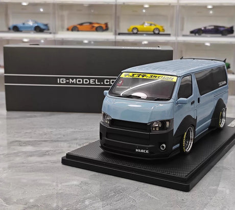 [Ignition] 1:18 Toyota 2023 Hiace TSD Works blå modellbil harts