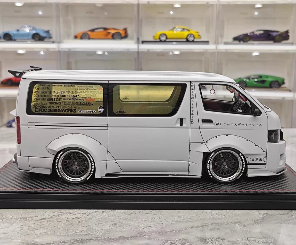 [Ignition] 1:18 Toyota 2023 Hiace TSD Works Gray Model Car Resin