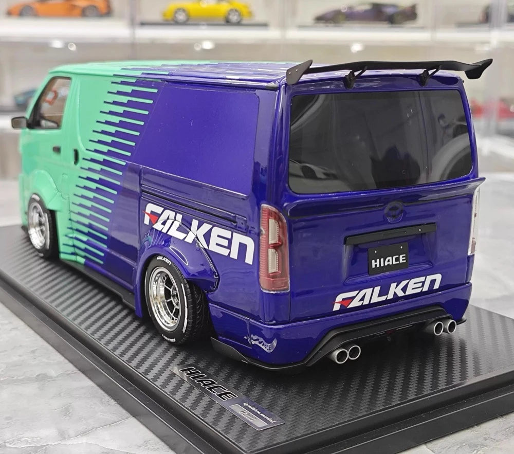 [Ignition] 1:18 Toyota 2023 Hiace TSD Works Green Model Car Resin