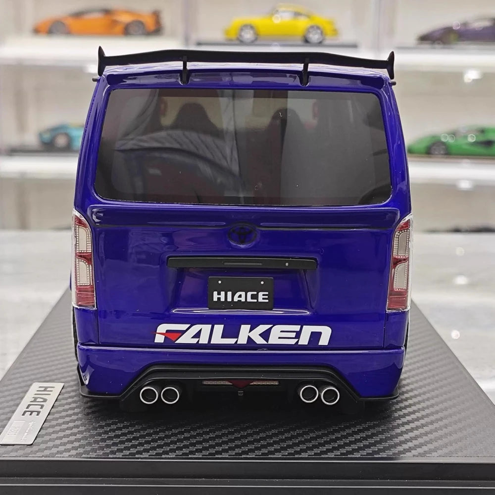 [Ignition] 1:18 Toyota 2023 Hiace TSD Works Green Model Car Resin