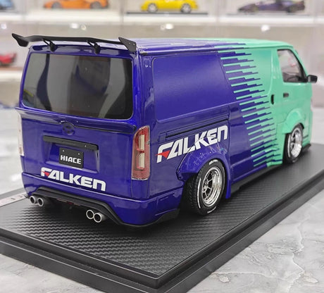 [Ignition] 1:18 Toyota 2023 Hiace TSD Works grön modellbil harts