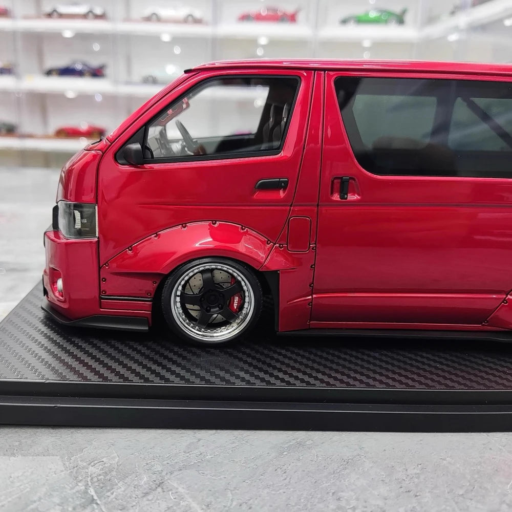 [Ignition] 1:18 Toyota 2023 Hiace TSD Works rouge voiture miniature Resin