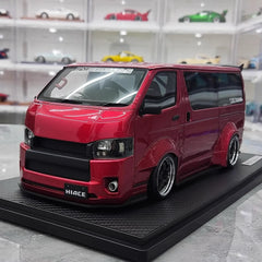 [Ignition] 1:18 Toyota 2023 Hiace TSD Works rouge voiture miniature Resin