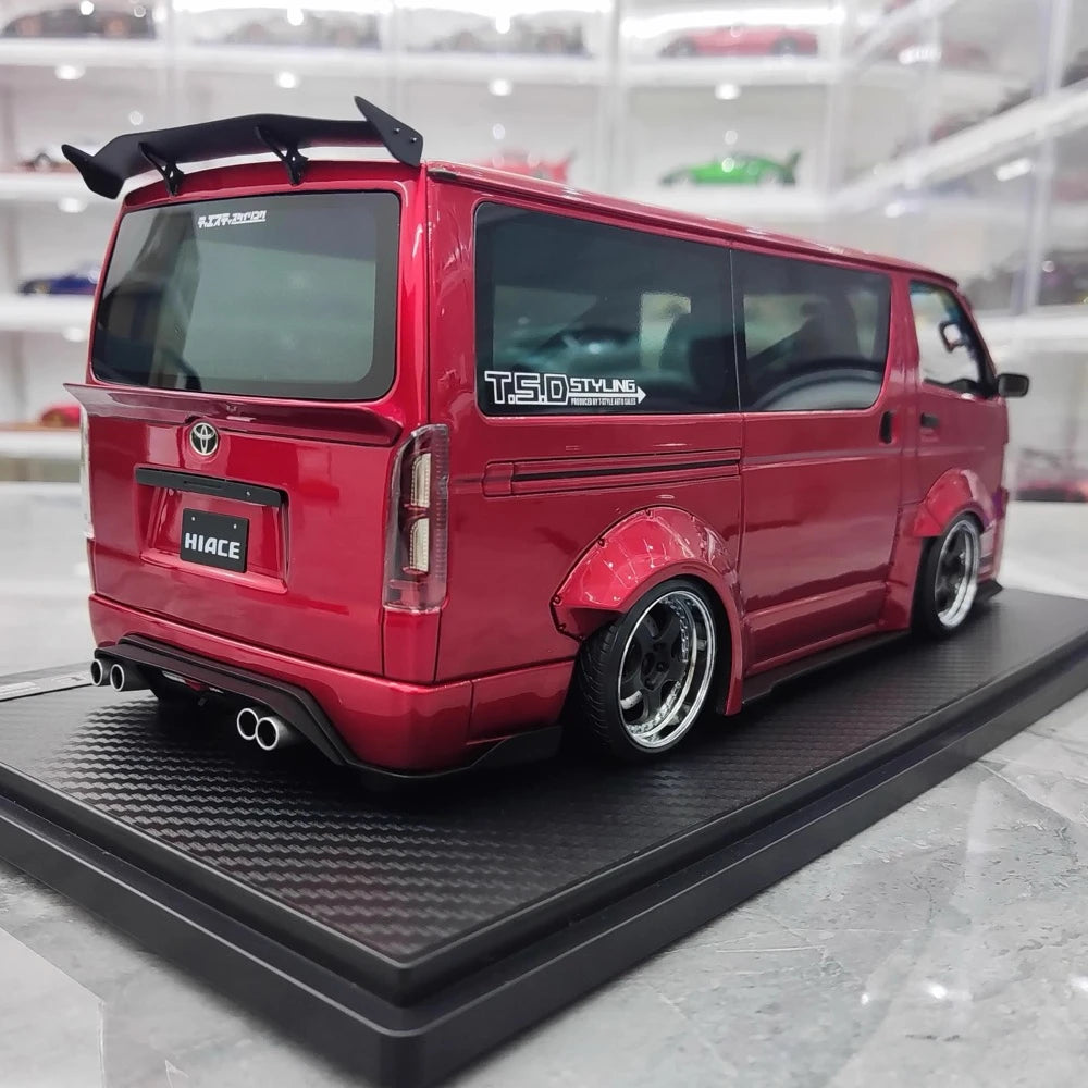[Ignition] 1:18 Toyota 2023 Hiace TSD Works rouge voiture miniature Resin