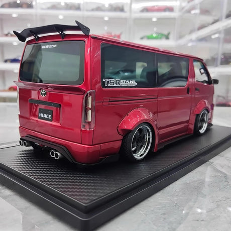 [Ignition] 1:18 Toyota 2023 Hiace TSD Works Red Model Car Resin