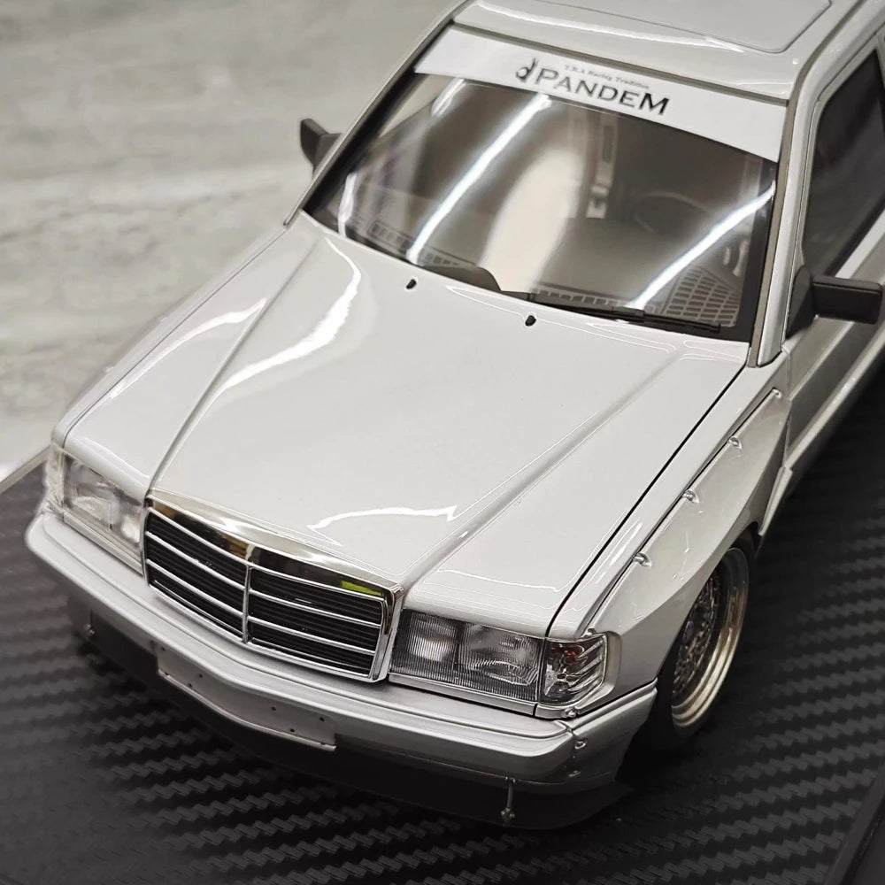[Ignition] 1:18 Mercedes-Benz 1990 190E Pandem Rocket Bunny Silver Model Car Resin