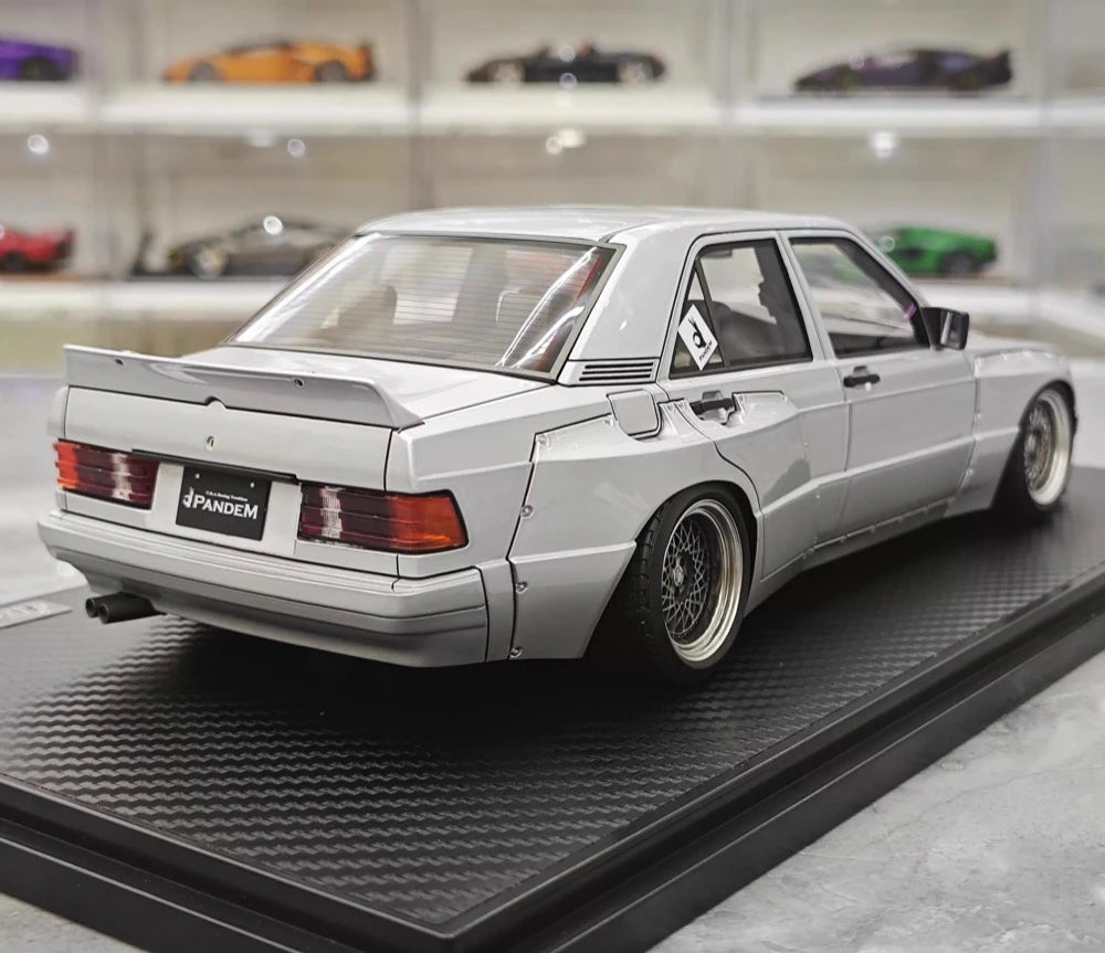 [Ignition] 1:18 Mercedes-Benz 1990 190E Pandem Rocket Bunny Silver Model Car Resin