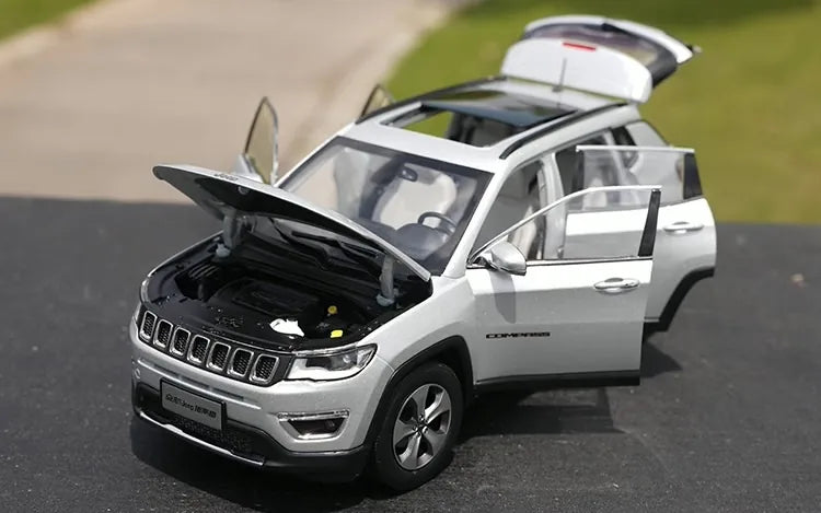 1:18 Jeep 2017 Compass Die Cast Model Car