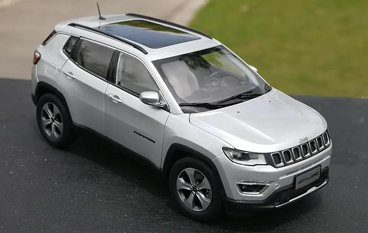 1:18 Jeep 2017 Compass Die Cast Model Car