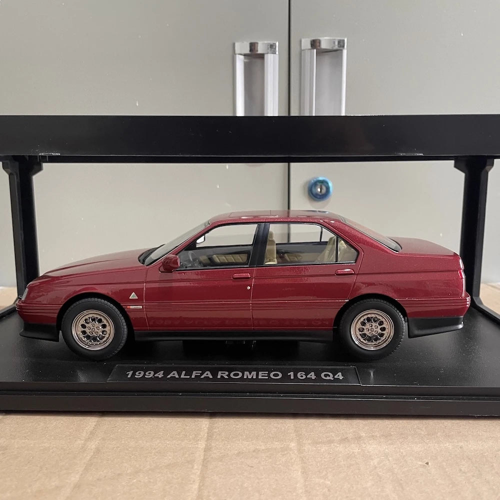[KK Scale] 1:18 Alfa Romeo 1994 164 Q4 Red Model Car Die-Cast