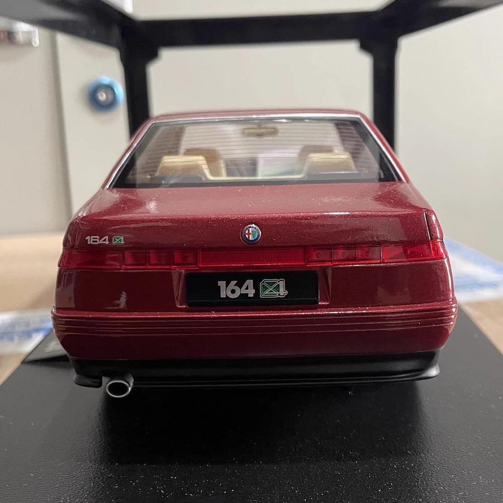 [KK Scale] 1:18 Alfa Romeo 1994 164 Q4 Red Model Car Die-Cast