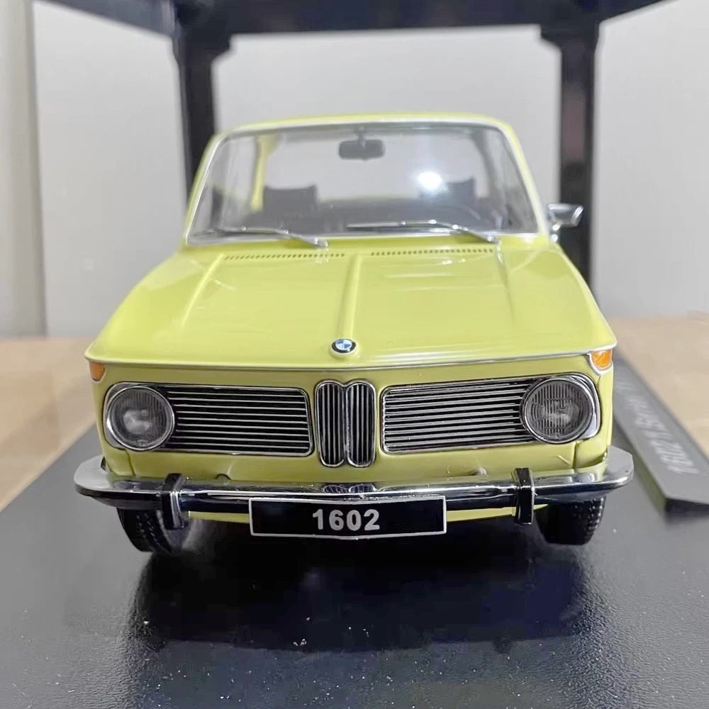 [KK Scale] 1:18 BMW 1971 1602 Yellow Model Car Die-Cast