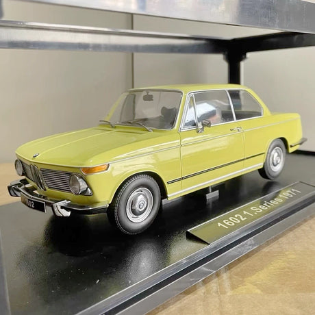 [KK échelle] 1:18 BMW 1971 1602 jaune voiture miniature Die-Cast