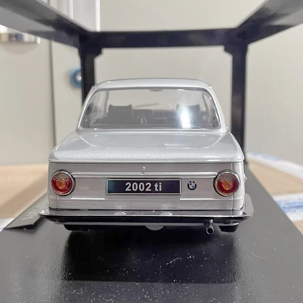 [KK Scale] 1:18 BMW 1971 2002 Ti Silver Model Car Die-Cast