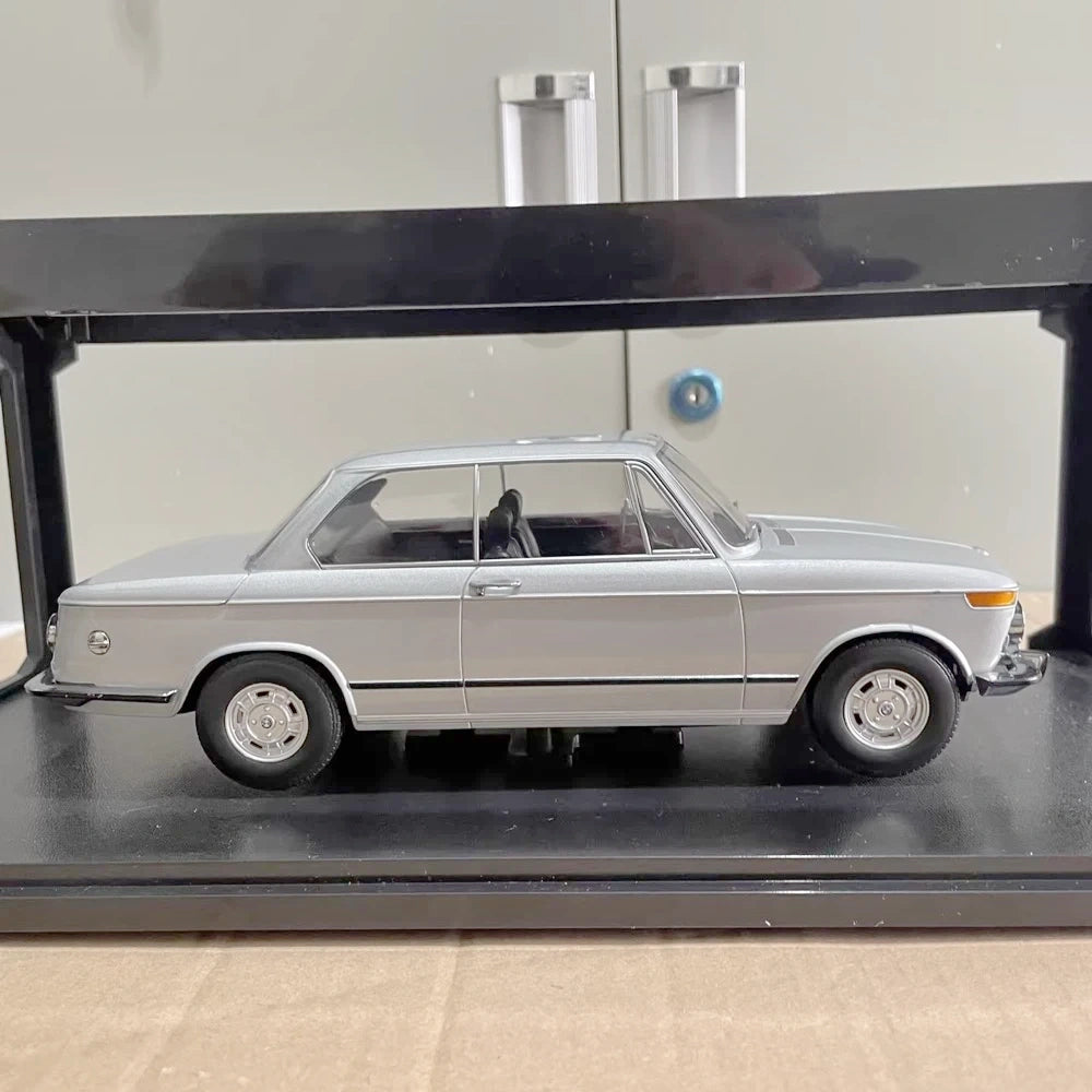 [KK Scale] 1:18 BMW 1971 2002 Ti Silver Model Car Die-Cast