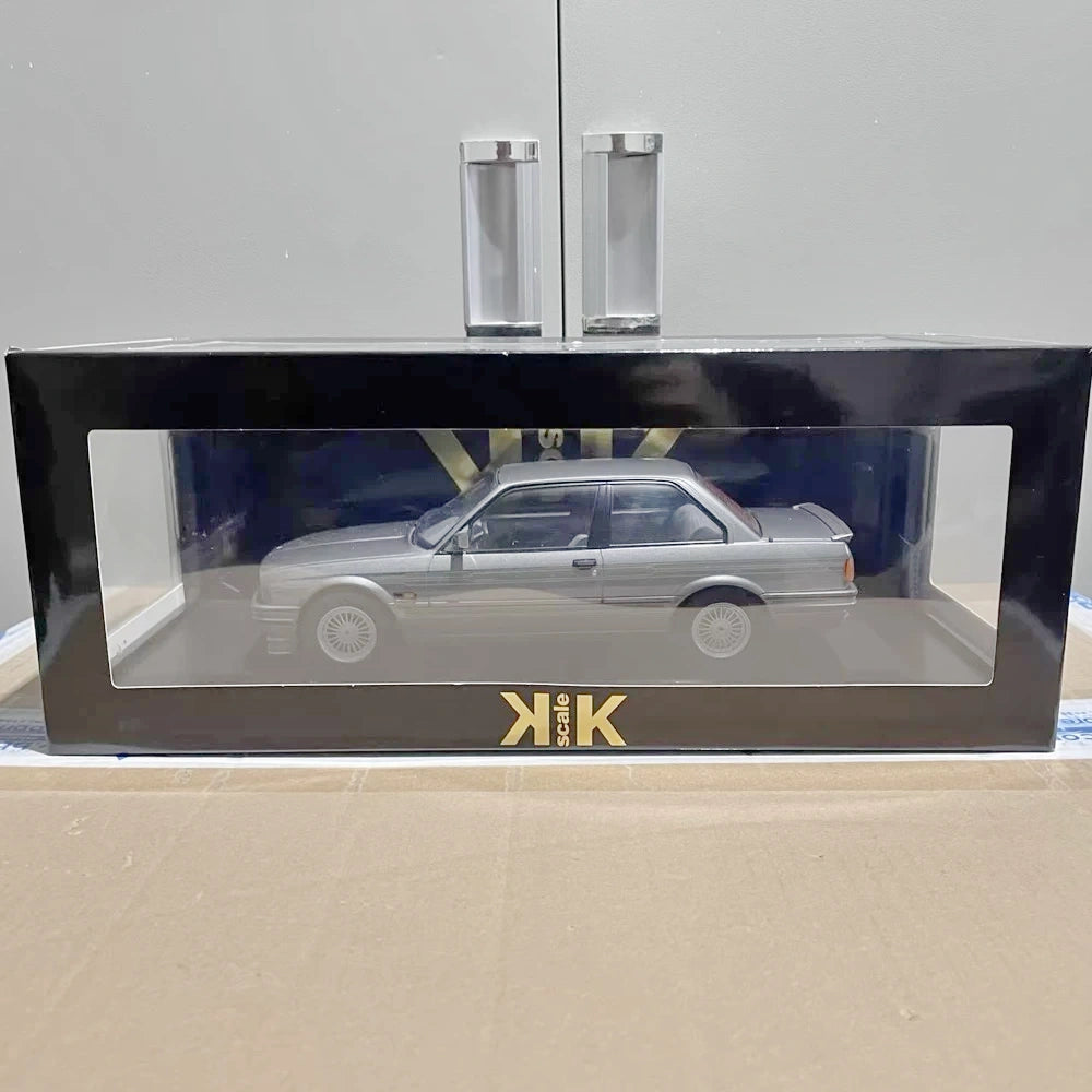 [KK Skala] 1:18 BMW 1988 E30 Alpina C2 2.7 grå modellbil Die-Cast