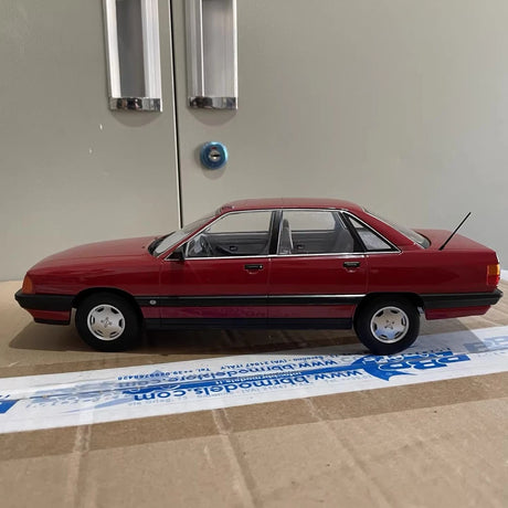[KK Schaal] 1:18 Audi 1989 100 C3 rood modelauto Die-Cast
