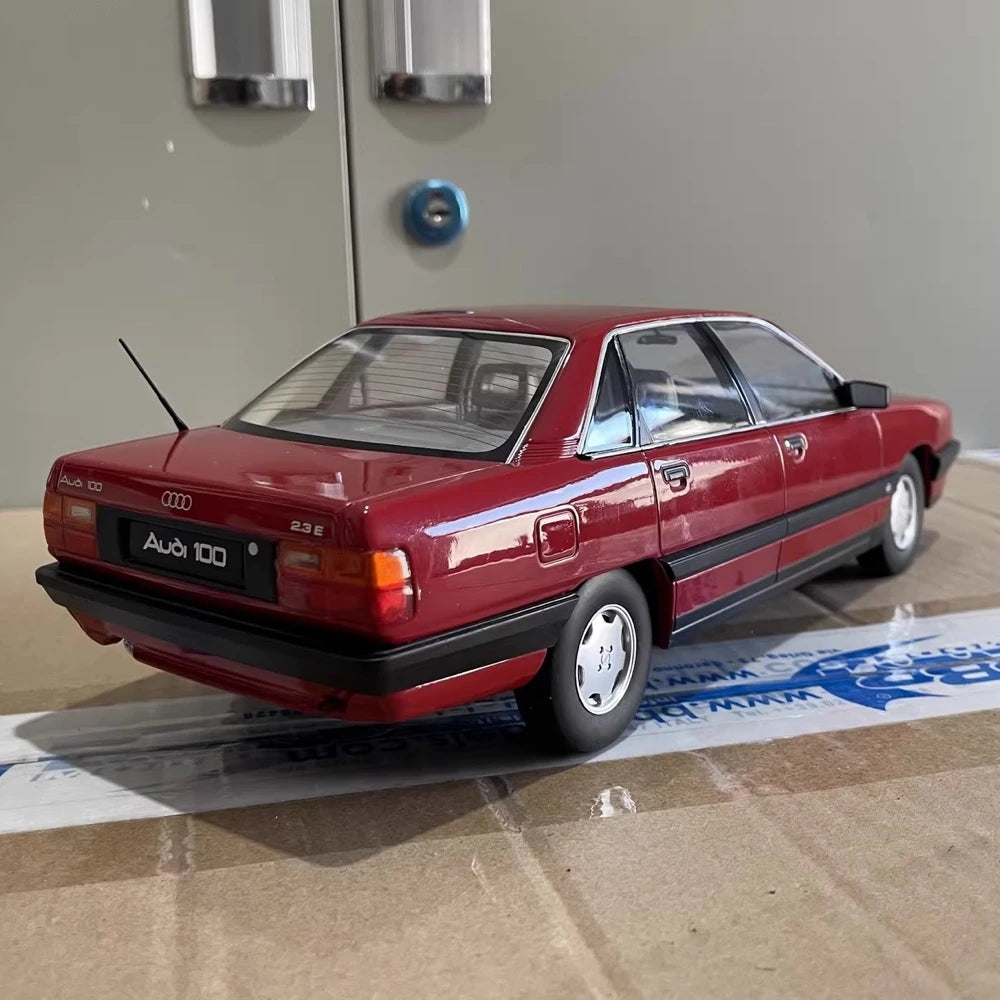[KK Scale] 1:18 Audi 1989 100 C3 Red Model Car Die-Cast