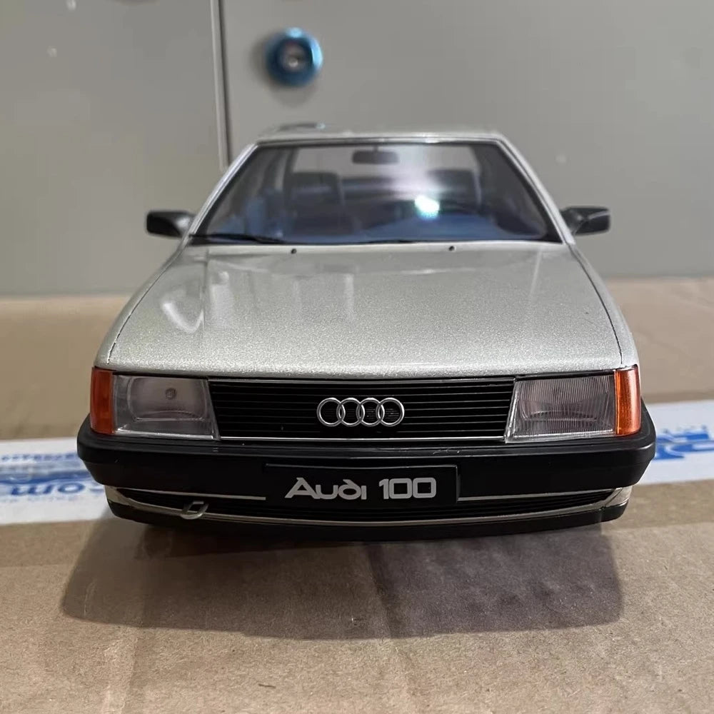 [KK Schaal] 1:18 Audi 1989 100 C3 zilver modelauto Die-Cast