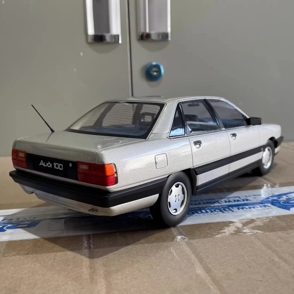 [KK Schaal] 1:18 Audi 1989 100 C3 zilver modelauto Die-Cast